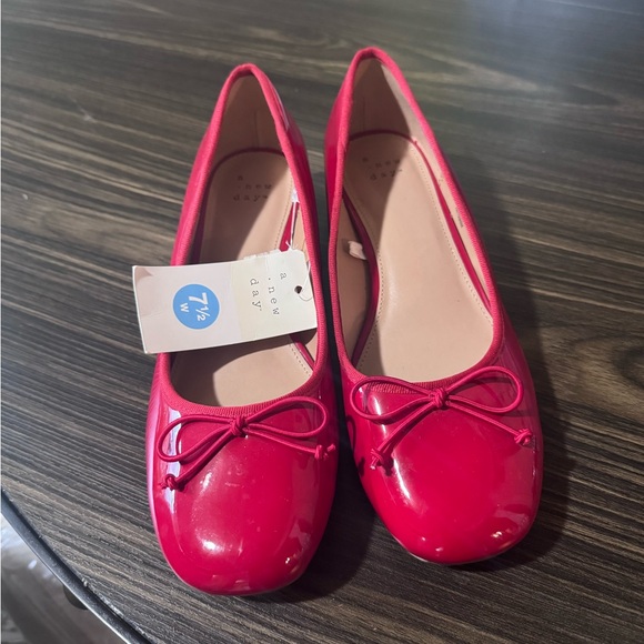 A New Day Women's Joy Ballet
Pumps Red 7.5W - Picture 1 of 5